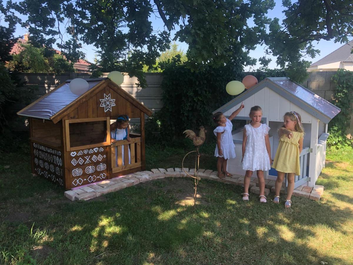 Apartmanove Ubytovanie Pod Dubom Polny Kesov Bagian luar foto